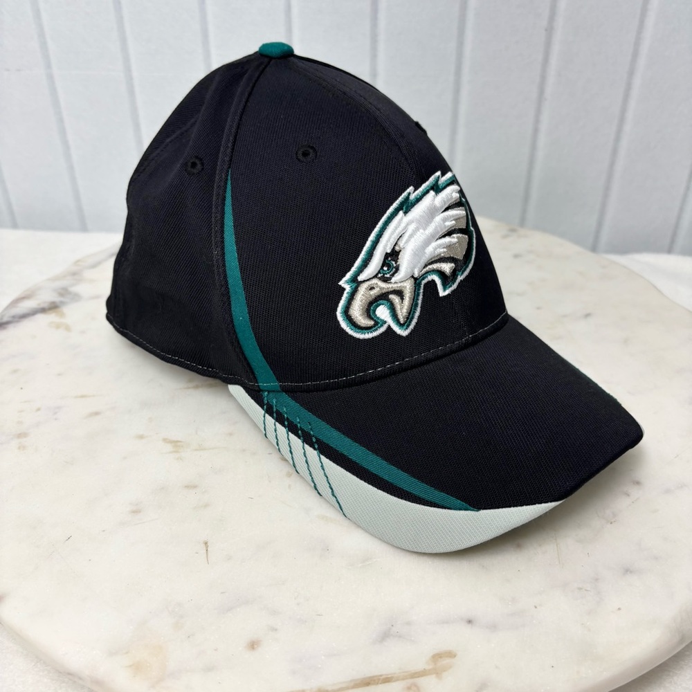 Philadelphia‎ Eagles Reebok Fitted Hat Cap Men's S/M NFL On Field Green Flexfit